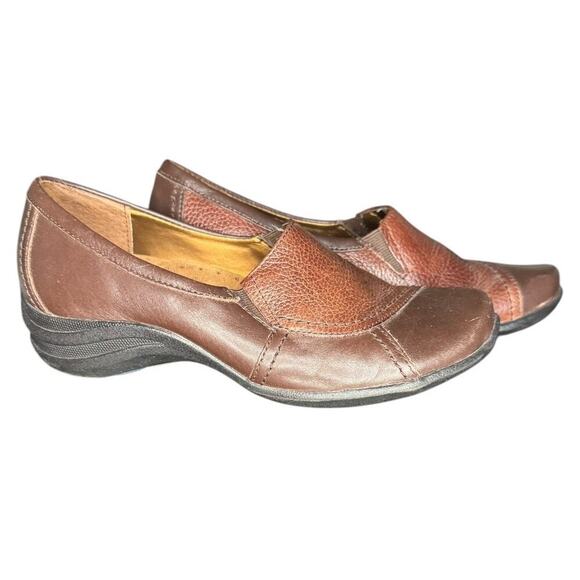 Hush Puppies Verse Leather Slip on Comfort Clog Shoe Size 6 - Picture 2 of 8